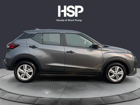 Used 2025 Nissan Kicks Play S FWD image 6