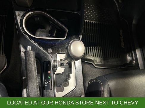 Used 2016 Toyota RAV4 Limited image 18