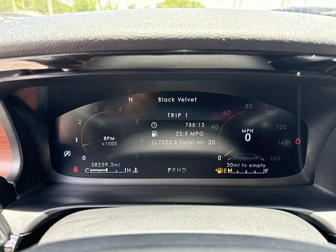 Used 2023 Lincoln Aviator Reserve w/ Equipment Group 201A RWD image 40