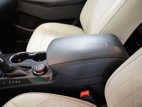 Used 2017 Ford Explorer Platinum image 23