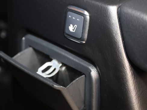 Used 2017 Mercedes-Benz G 63 AMG 4MATIC image 19