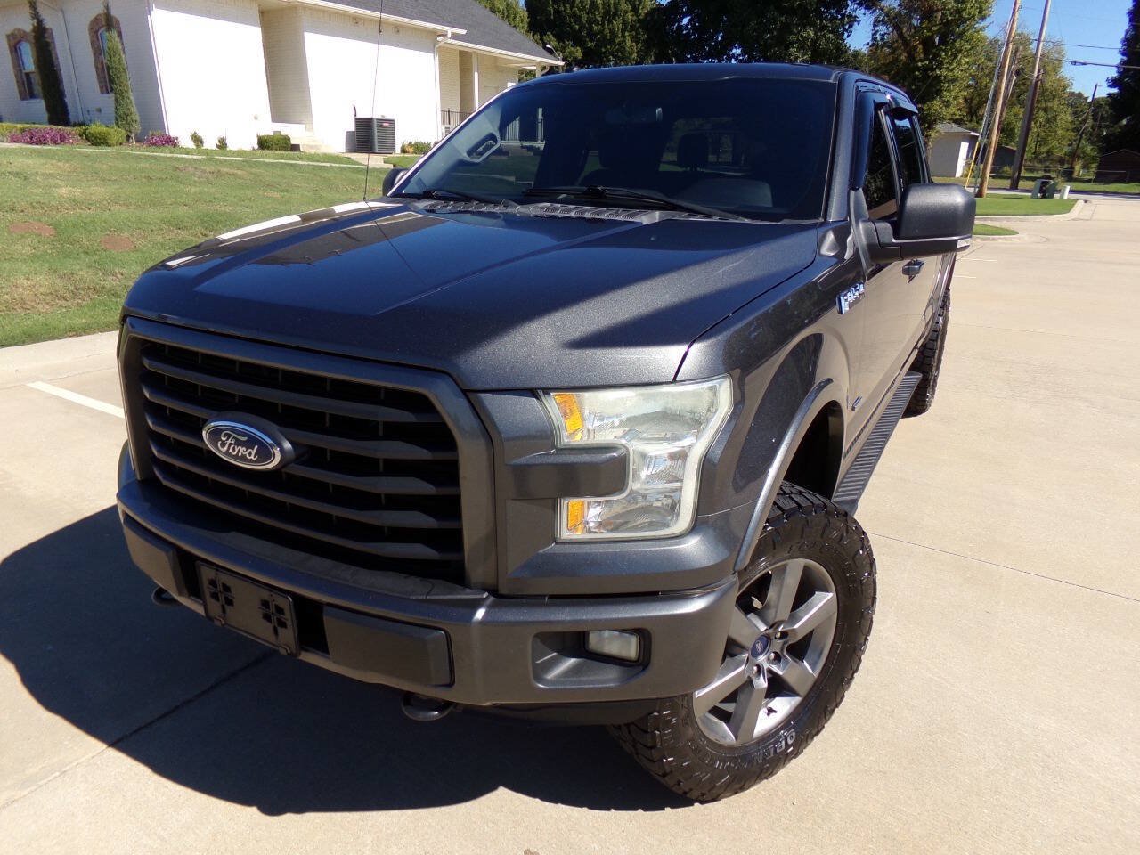 Used 2016 Ford F150 XLT w/ Equipment Group 301A Mid AWD/4WD image 3