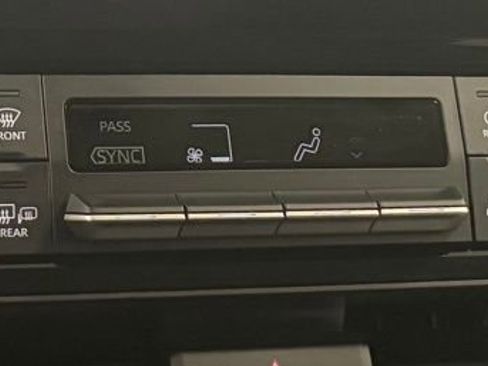 Used 2024 Toyota Grand Highlander XLE image 20