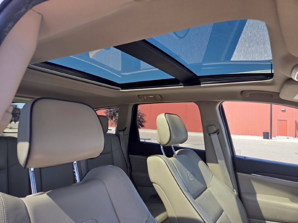Used 2014 Jeep Grand Cherokee Overland AWD/4WD image 30