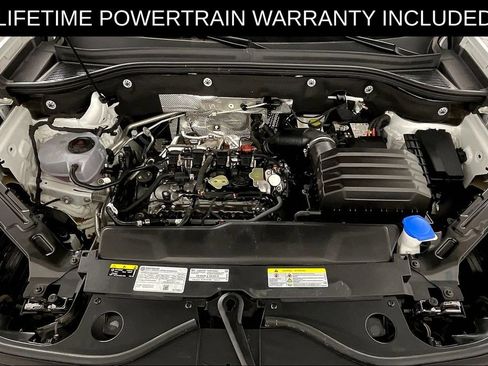 Used 2025 Volkswagen Atlas SE AWD/4WD image 13
