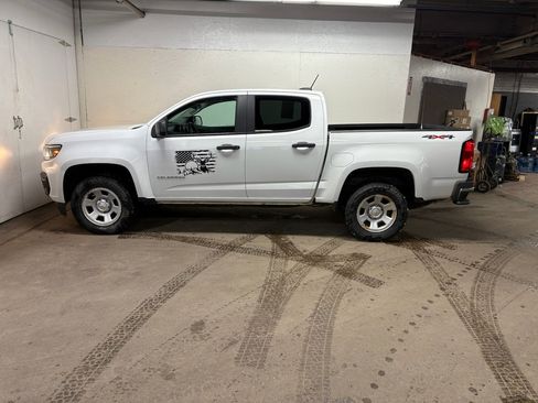 Used 2021 Chevrolet Colorado W/T w/ WT Convenience Package image 6