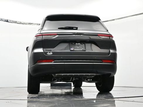 New 2025 Jeep Grand Cherokee Altitude image 43