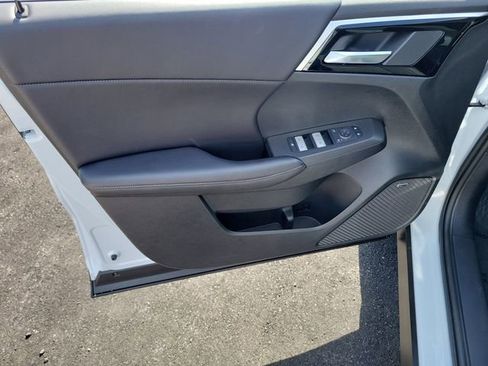 New 2026 Mitsubishi Outlander SE FWD image 21