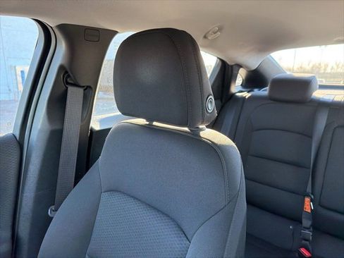 Used 2018 Chevrolet Malibu LT image 49