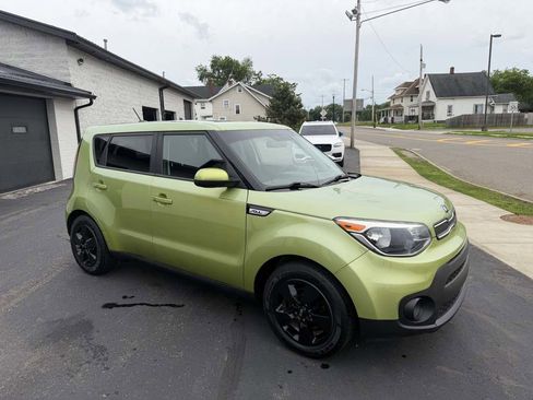 Used 2018 Kia Soul FWD image 7
