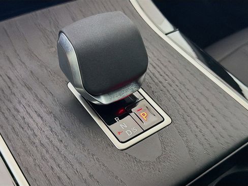 Used 2026 Land Rover Range Rover Evoque S AWD/4WD image 16