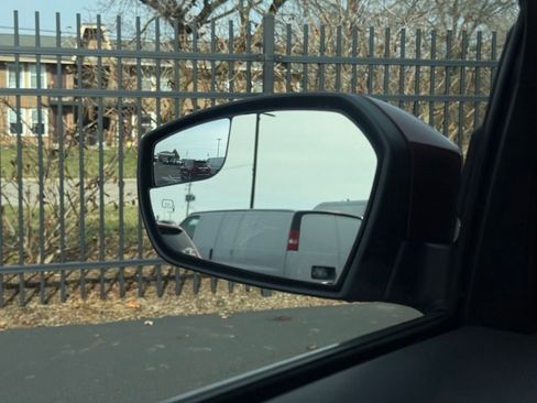 Used 2018 Ford Escape SEL image 20