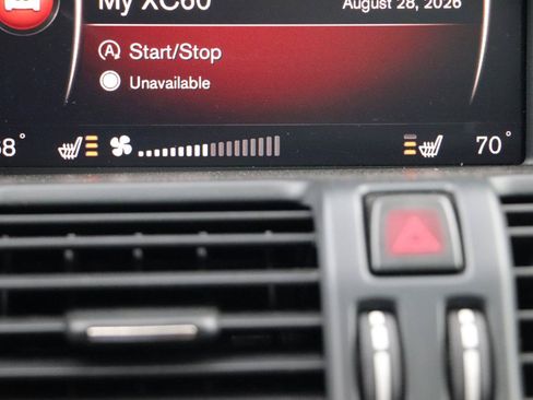 Used 2017 Volvo XC60 T5 Inscription w/ Advanced Package AWD/4WD image 29