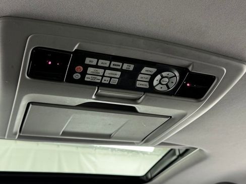 Used 2017 Honda Pilot Touring image 40
