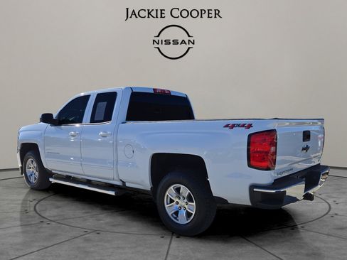 Used 2018 Chevrolet Silverado 1500 LT w/ All Star Edition image 3