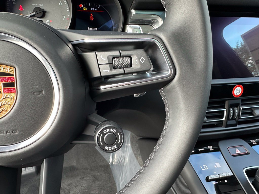 Certified 2026 Porsche Macan S AWD/4WD image 18