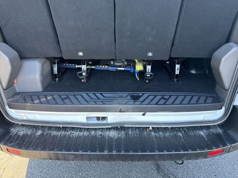 Used 2024 Ford Transit 350 XLT image 37