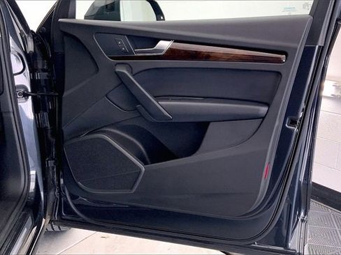 Used 2018 Audi Q5 2.0T Premium Plus w/ Premium Plus Package image 24