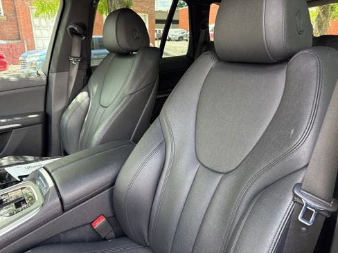 Used 2022 BMW X5 xDrive40i AWD/4WD image 7