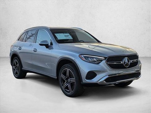 Used 2026 Mercedes-Benz GLC 300 image 8
