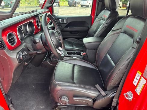 Used 2019 Jeep Wrangler Unlimited Rubicon w/ Dual Top Group image 6