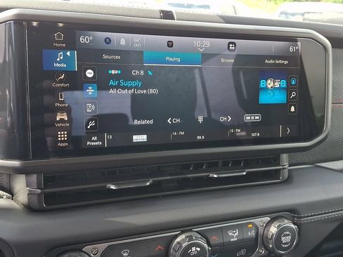 Used 2026 Jeep Gladiator Rubicon AWD/4WD image 16