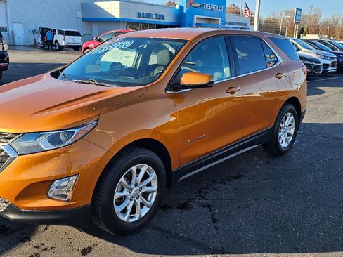 Used 2018 Chevrolet Equinox LT image 3