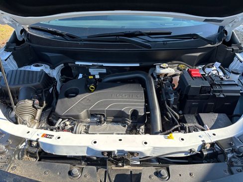 Used 2025 Chevrolet Equinox LT image 32