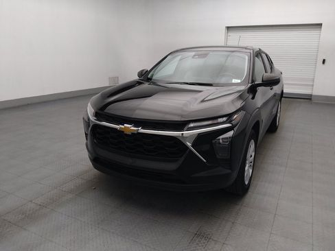 Used 2025 Chevrolet Trax LS FWD image 15