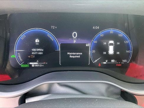 Used 2025 Toyota Sienna Platinum image 29