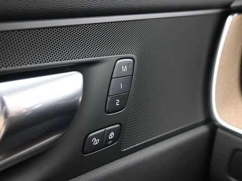 New 2026 Volvo XC60 T8 Plus w/ Protection Package Premier image 30