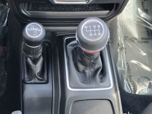 Used 2022 Jeep Wrangler Sport AWD/4WD image 22