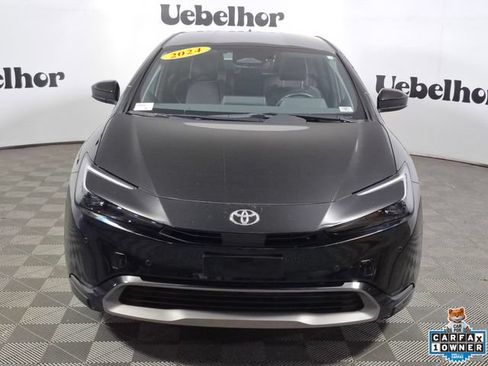 Used 2024 Toyota Prius XLE AWD/4WD image 2