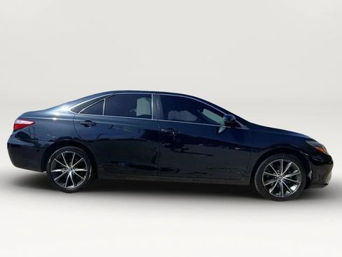 Used 2015 Toyota Camry XSE FWD image 11