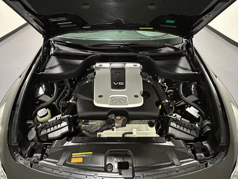 Used 2011 INFINITI G25 x w/ Moonroof Pkg image 17