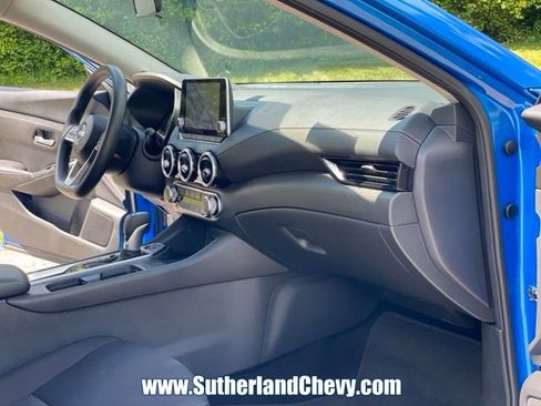 Used 2024 Nissan Sentra SV FWD image 16