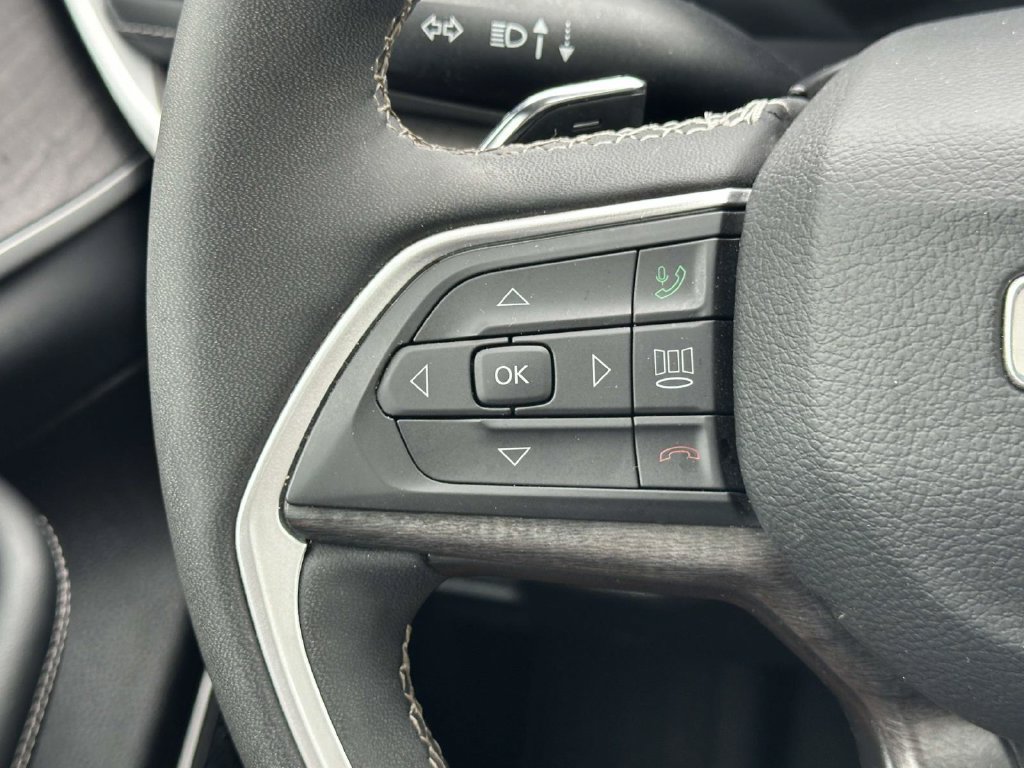 Used 2023 Jeep Grand Cherokee 4WD 4xe image 24