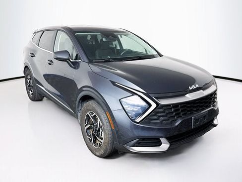 Used 2023 Kia Sportage LX AWD/4WD image 3