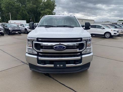 Used 2022 Ford F350 XLT AWD/4WD image 2