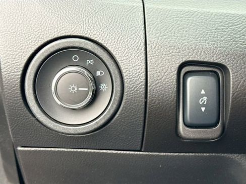 Used 2012 Ford Taurus SEL image 12