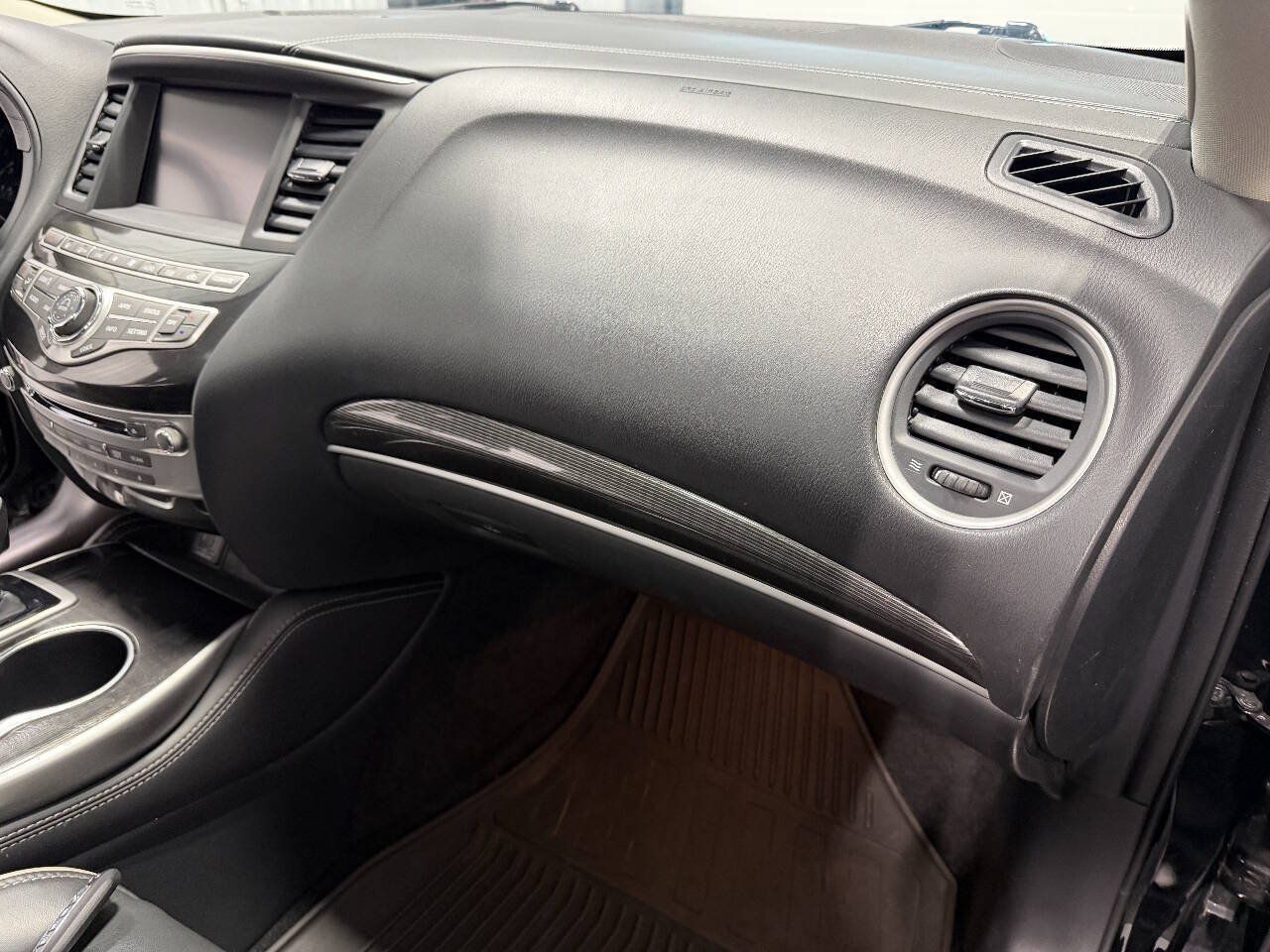 Used 2019 INFINITI QX60 Luxe w/ Essential Package AWD/4WD image 22