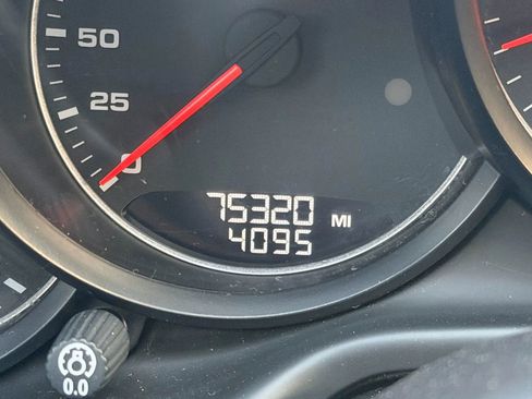 Used 2011 Porsche Panamera image 33