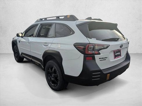 Used 2025 Subaru Outback Wilderness AWD/4WD image 9