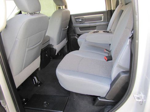 Used 2018 RAM 3500 Big Horn image 17