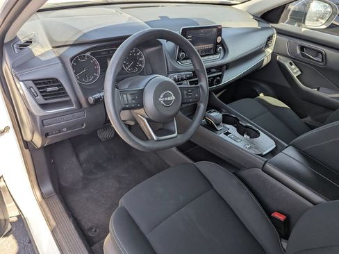 Used 2024 Nissan Rogue S FWD image 14