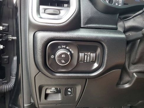Used 2021 RAM 1500 Laramie RWD image 28