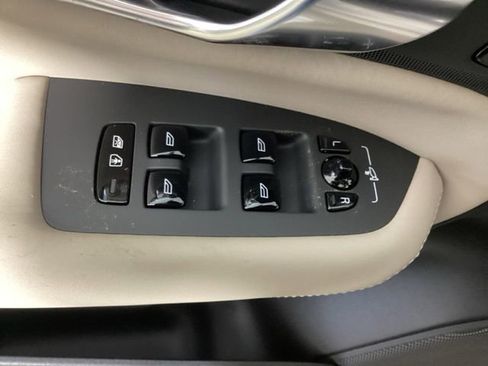 New 2026 Volvo XC90 T8 Plus w/ Protection Package Premier image 19