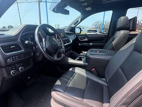 Used 2022 Chevrolet Tahoe RST w/ Luxury Package AWD/4WD image 6