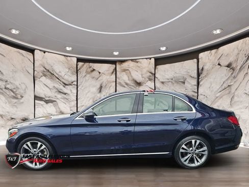 Used 2021 Mercedes-Benz C 300 4MATIC Sedan image 4