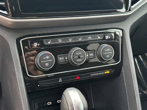 Certified 2023 Volkswagen Atlas SE image 24